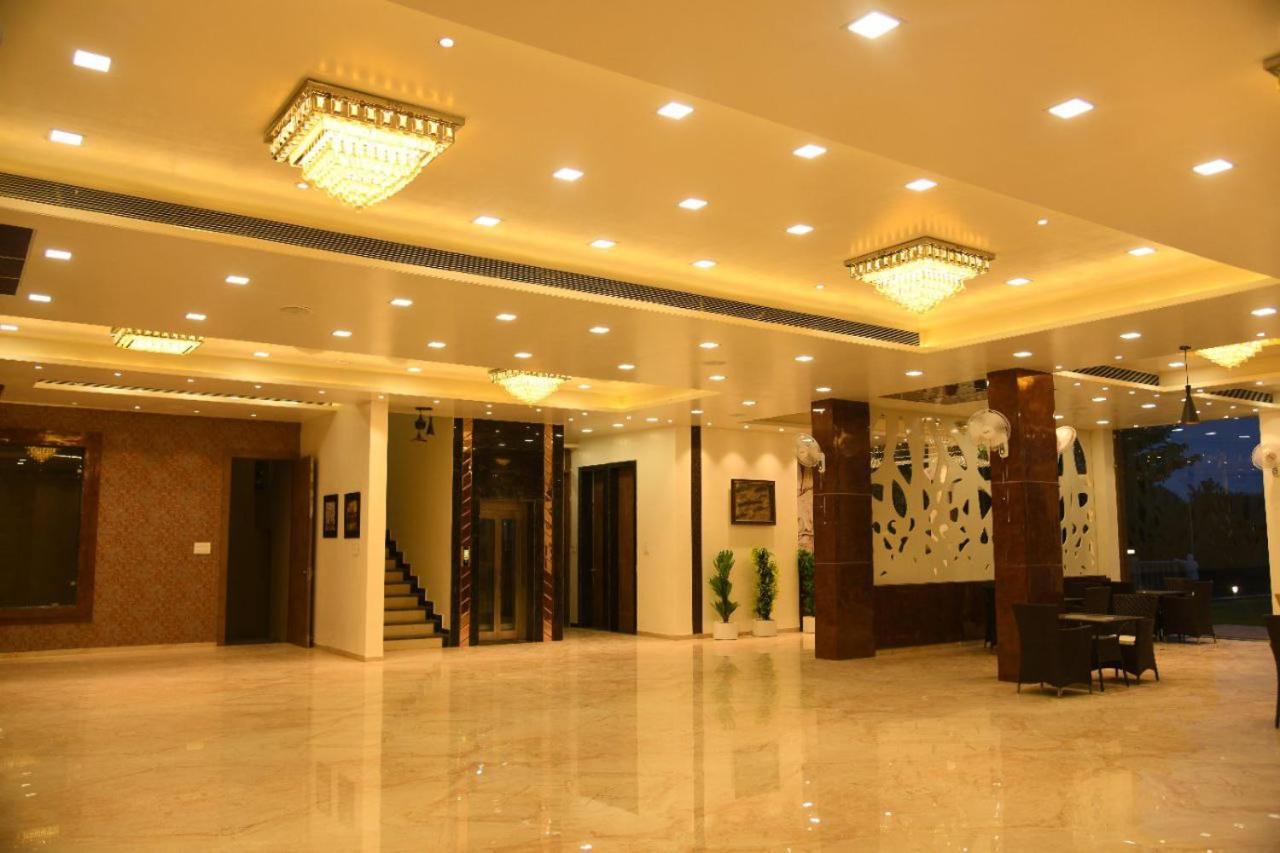 Riverside Meadows Hotel Vidisha Exterior photo